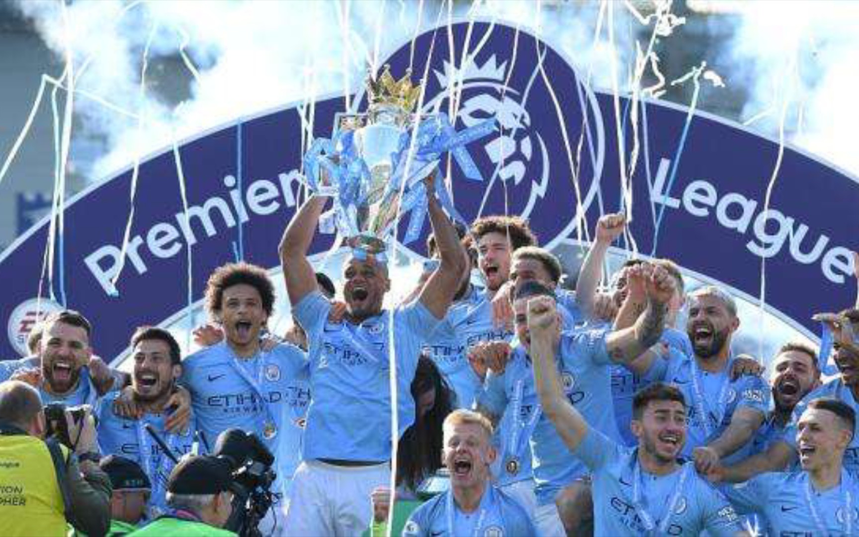 而是一位文 而是一位文